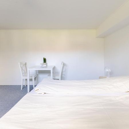 Vaerelse I Rolig Villakvarter, Central Beliggenhed Odense Buitenkant foto